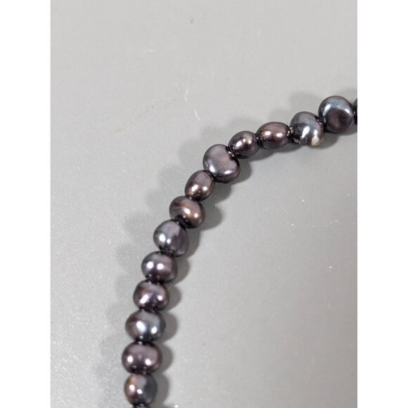 Dainty Gray Small Baroque Pearl Bracelet 7" - Picture 6 of 7